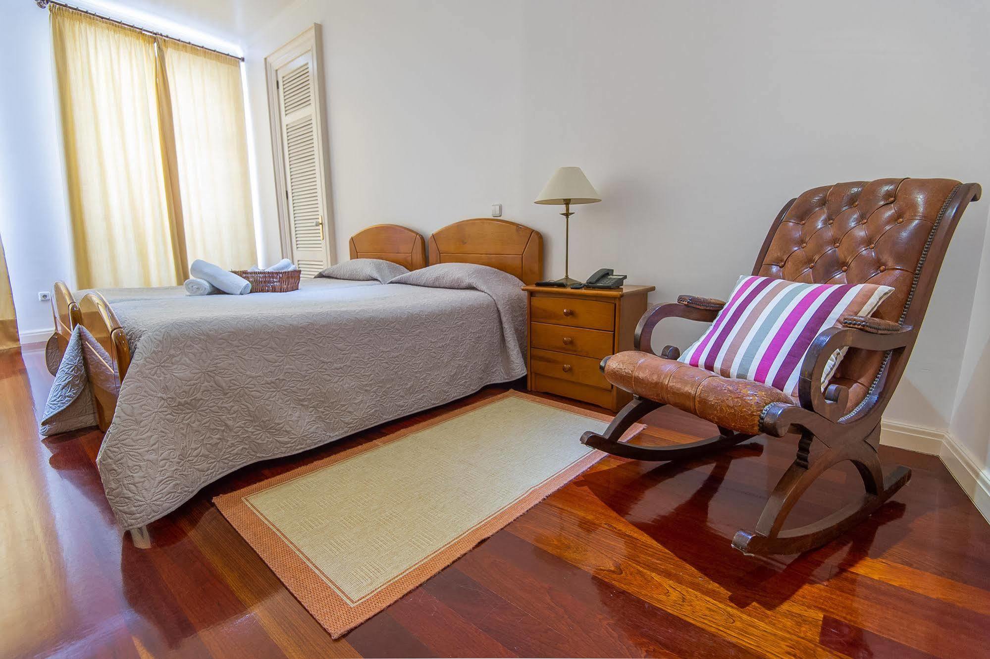 Comercial Boutique Guest House Ponta Delgada Eksteriør billede