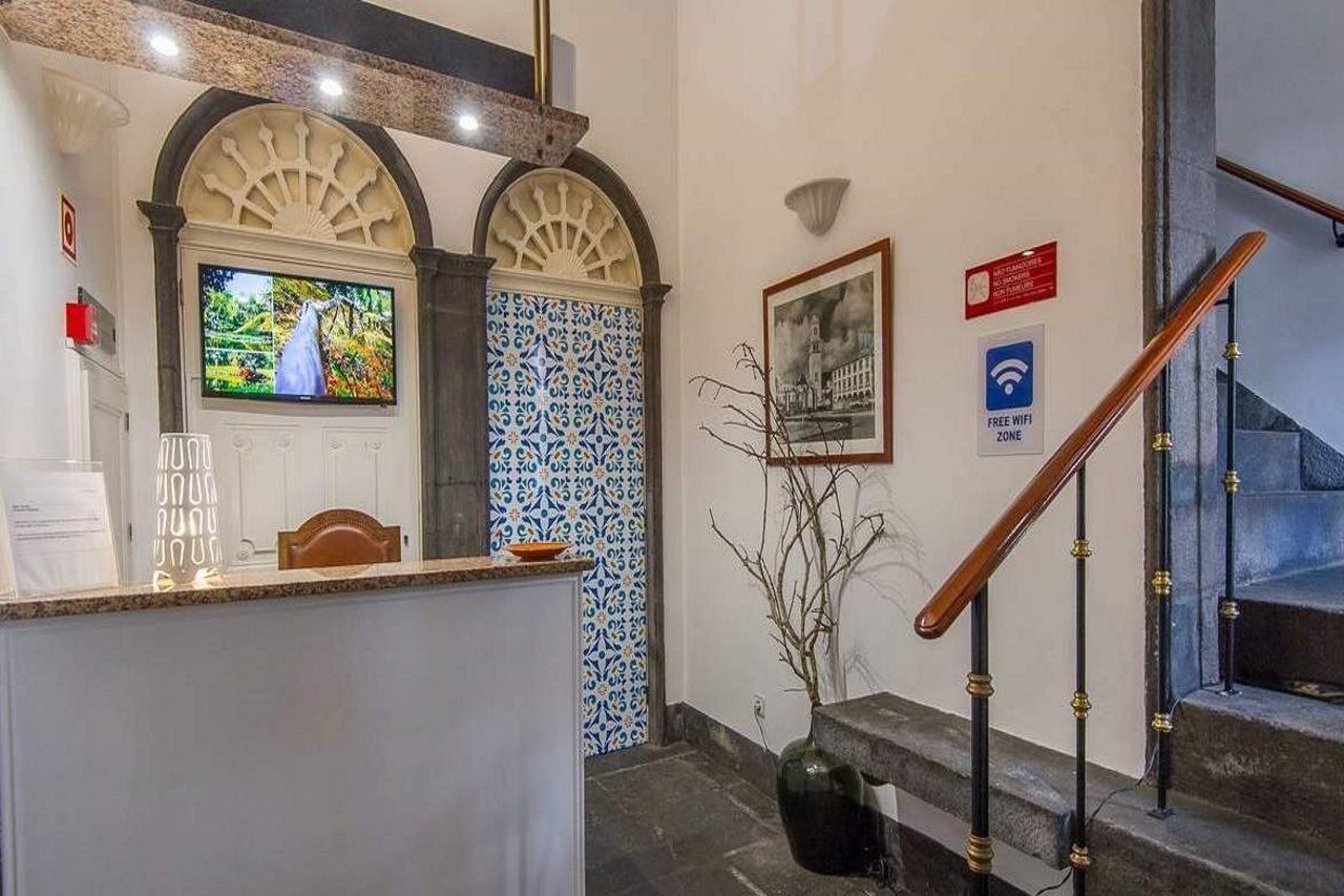 Comercial Boutique Guest House Ponta Delgada Eksteriør billede